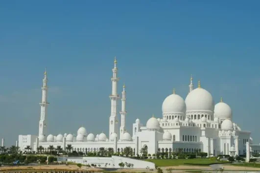 Circuit oman dubai abu dhabi