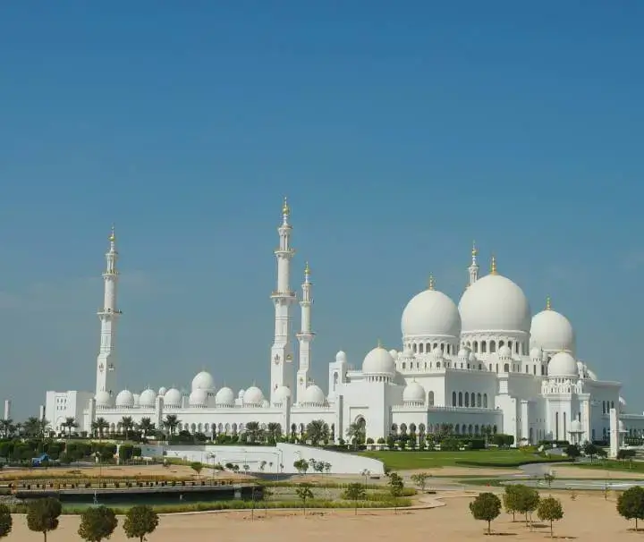 Circuit oman dubai abu dhabi