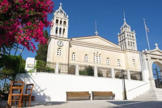 combine Crète cyclades
